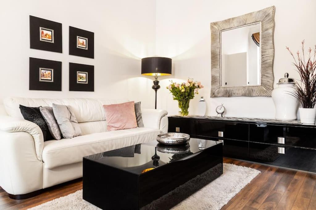 Househost Apartment:Lobzowska 22 Cracovia Esterno foto